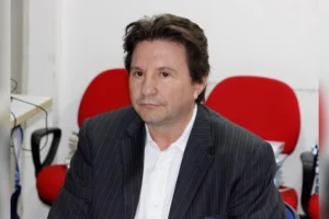 Valdir Agostinho Piran