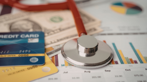 Custos de saúde e bem-estar no orçamento mensal exigem equilíbrio entre prevenção, qualidade de vida e controle financeiro para evitar excessos e carências, na análise de Márcio Pires de Moraes.