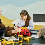 Como a robótica educacional e os concursos, na visão de Sérgio Bento De Araújo, fortalecem a formação prática e preparam para desafios reais.