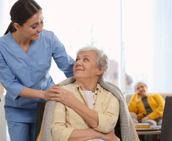 Hospedagem com conforto e acolhimento no Sindnapi - Sindicato Nacional dos Aposentados, Pensionistas e Idosos, promovendo bem-estar, segurança e atendimento humanizado aos associados.