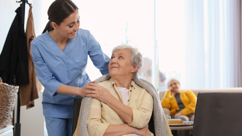 Hospedagem com conforto e acolhimento no Sindnapi - Sindicato Nacional dos Aposentados, Pensionistas e Idosos, promovendo bem-estar, segurança e atendimento humanizado aos associados.
